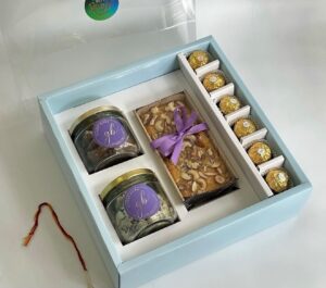 2 JAR (200ML - 350ML) + LOAF CAKE BOX + 6 CHOCOLATE