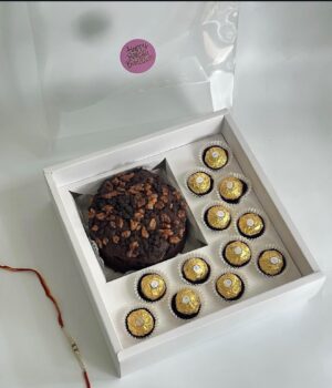 12 CHOCOLATE/12 MINI CUPCAKES + MINI CAKE OR BENTO CAKE OR ½ KG DRY CAKE