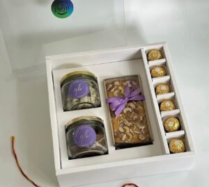 2 JAR (200ML - 350ML) + LOAF CAKE BOX + 6 CHOCOLATE