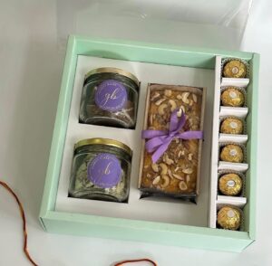 2 JAR (200ML - 350ML) + LOAF CAKE BOX + 6 CHOCOLATE