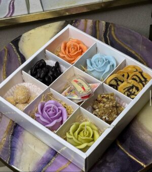 9 PARTITION BROWNIE AND CANDLE BOX
