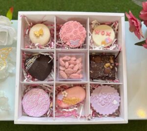 HAMPER BOX  9*9*2