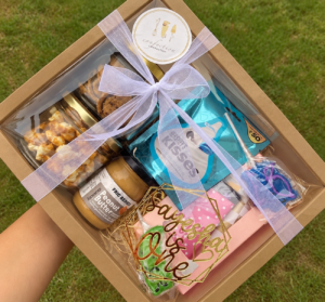 HAMPER BOX WITH TRANSPARENT LID | SIZE 10x8x3 (Brown)